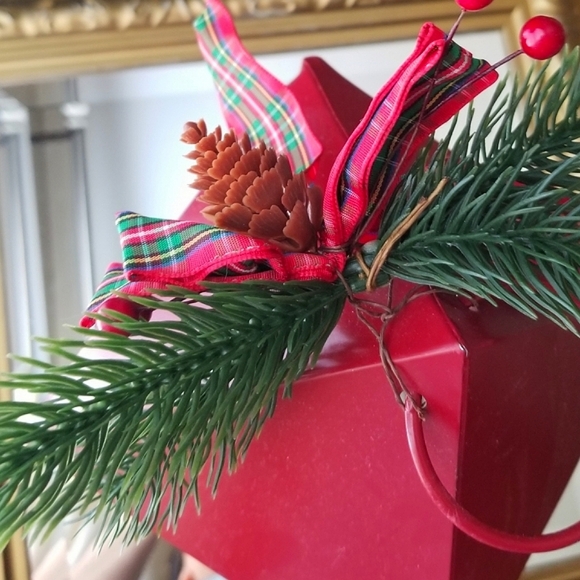 ❗Red Light Up 13” Holiday Lantern w/ Flameless Candle❗ - Picture 1 of 4